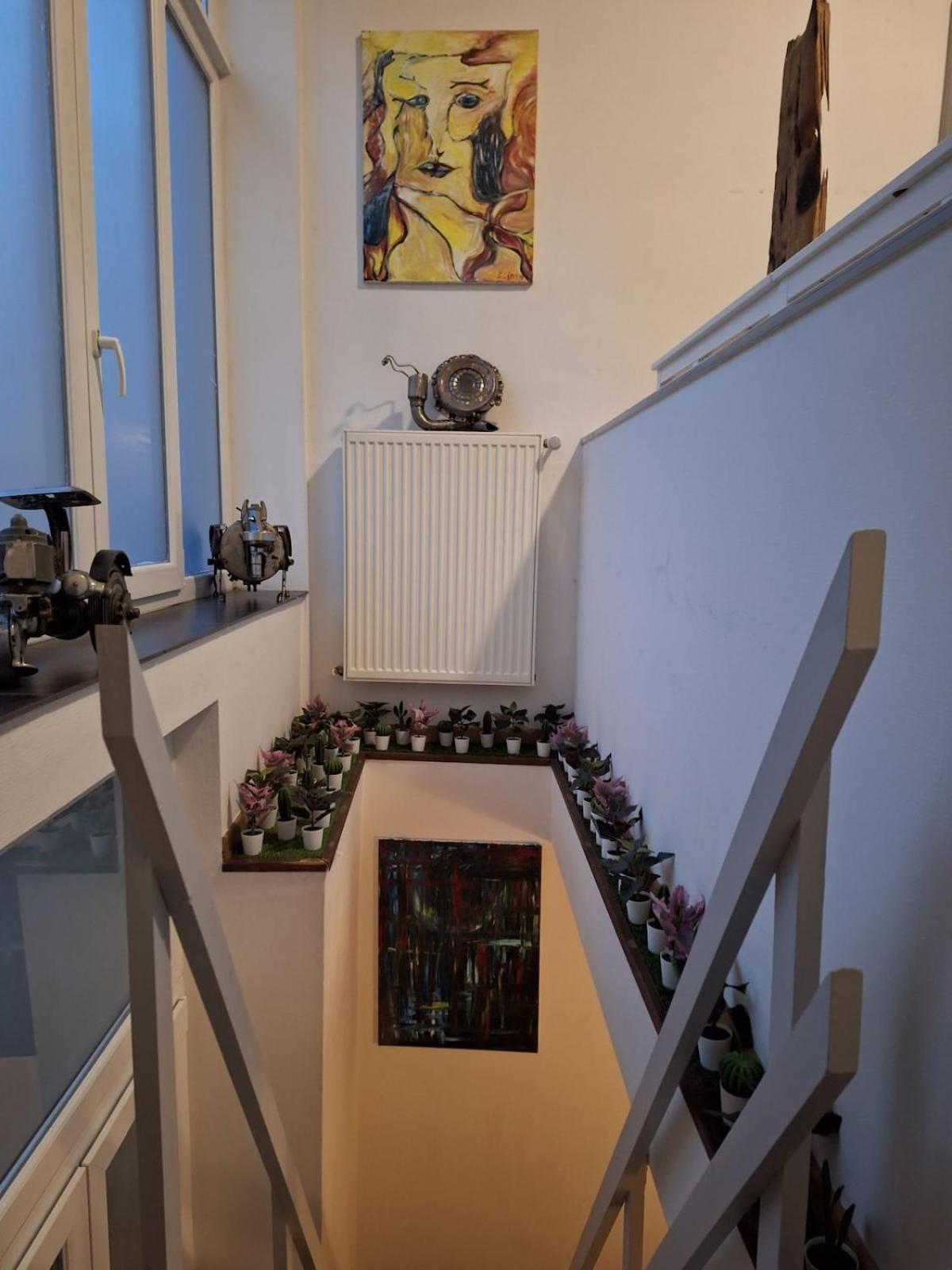 Alicia's Duplex European Quarter Appartamento